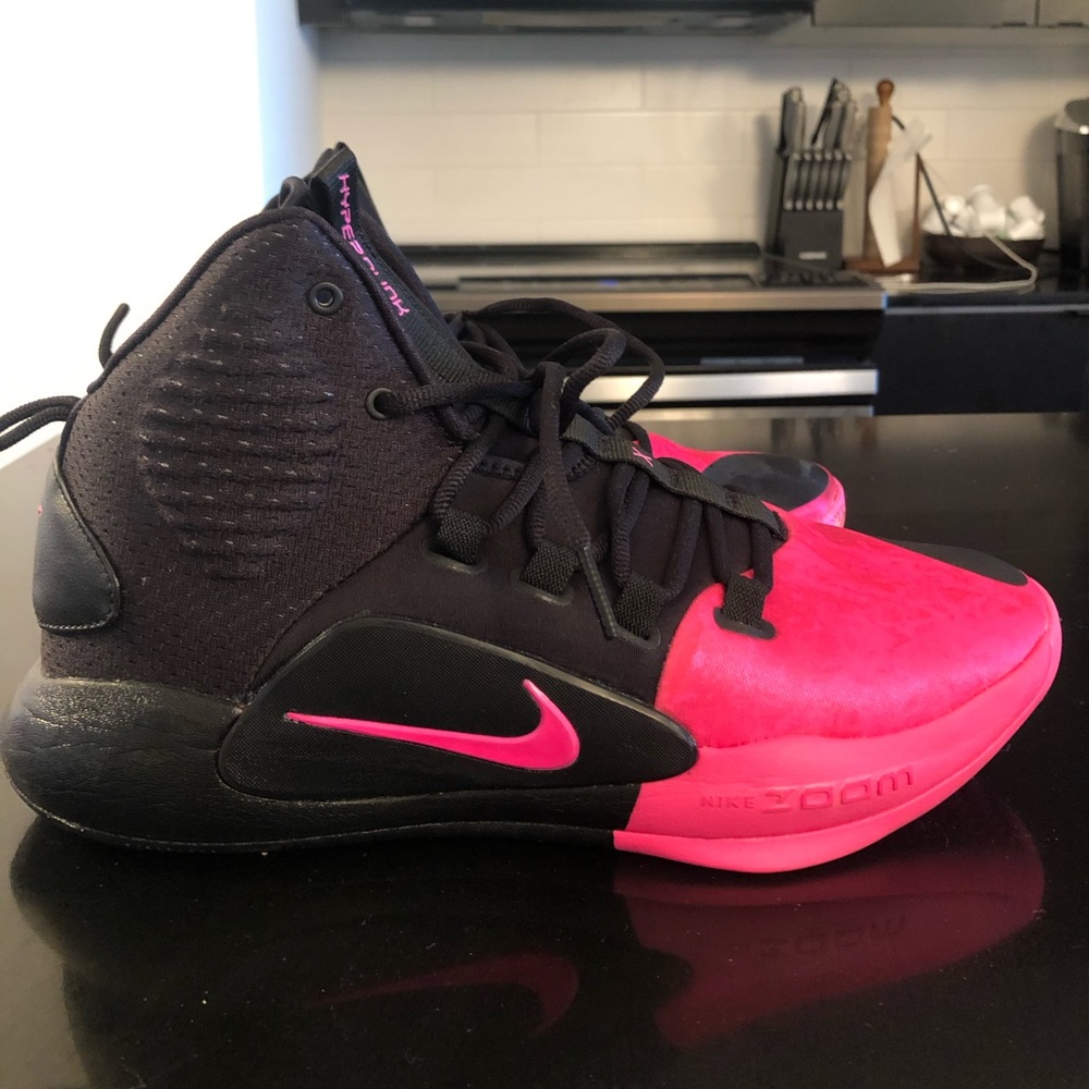 Nike zoom high tops - women’s 10 (men’s 8)